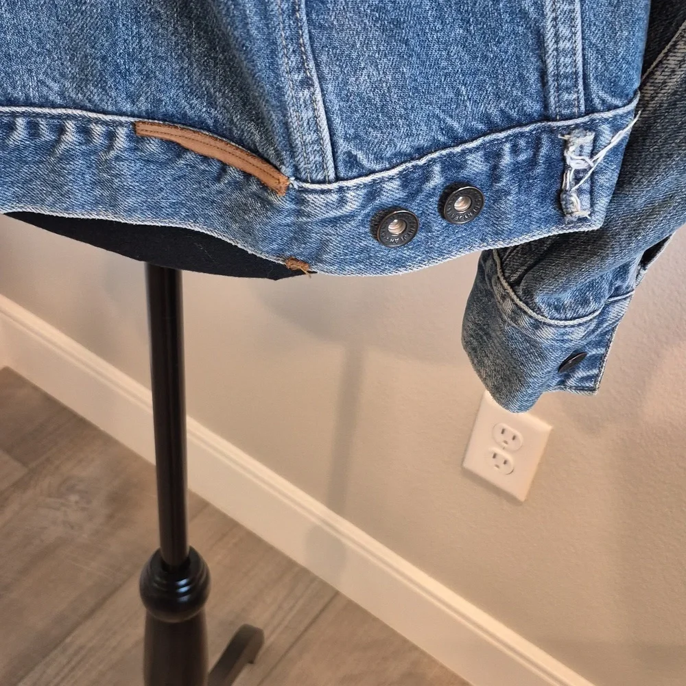 Y2K DKNY Jeans | Blue Denim Jacket | Medium - Picture 7 of 10